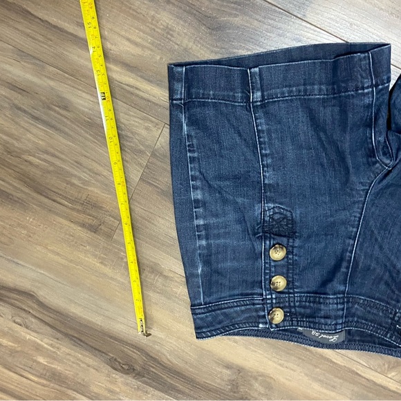 Level 99 Vintage Dark Blue Jean Shorts with Gold Buttons - Picture 5 of 6
